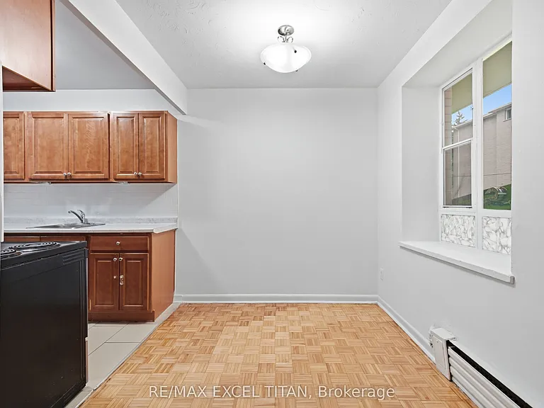 2895 Bathurst St #107 — Photo 13