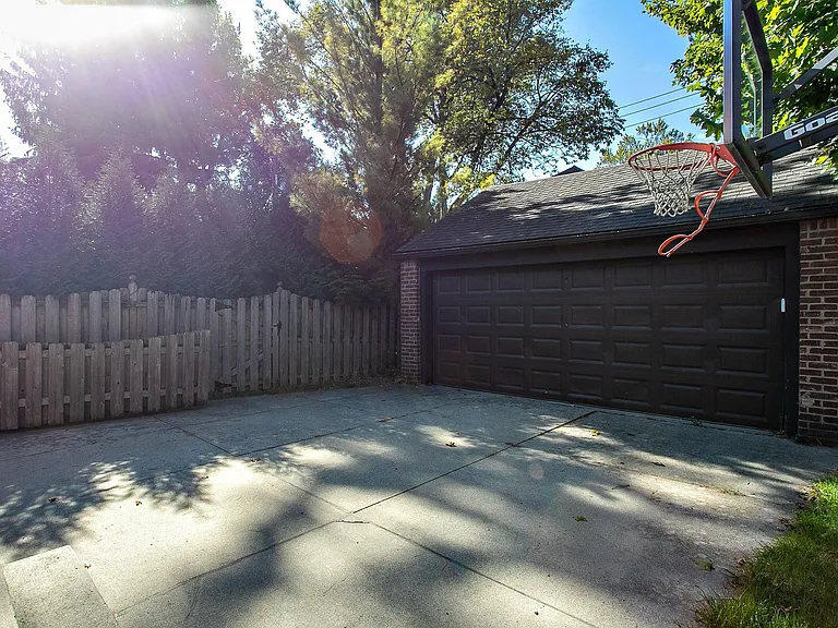 26387 Dundee Rd — Photo 78