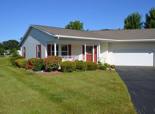652 Foxglove Ln, Whitewater, WI 53190