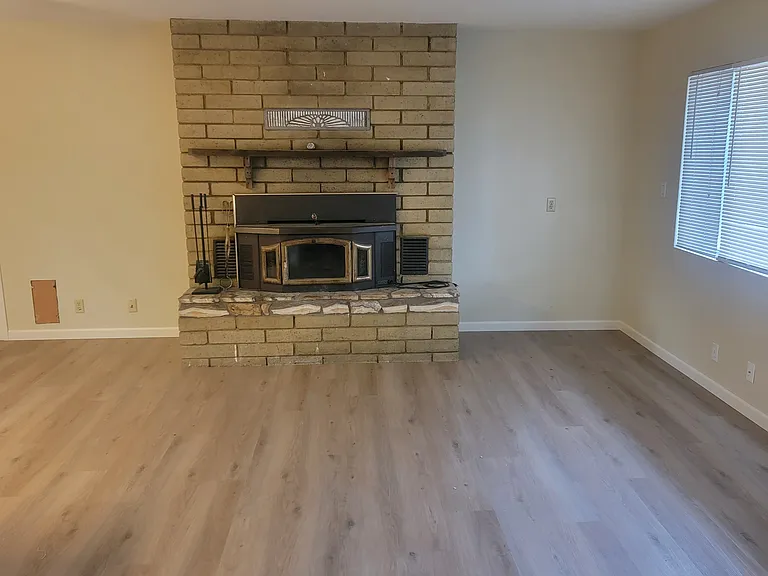 416 E Forest Dr — Photo 4