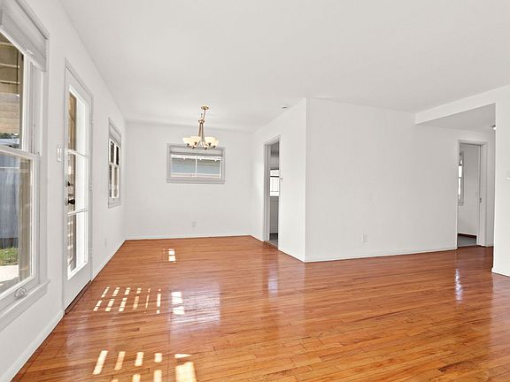 5th image of 3638 W 181st St
