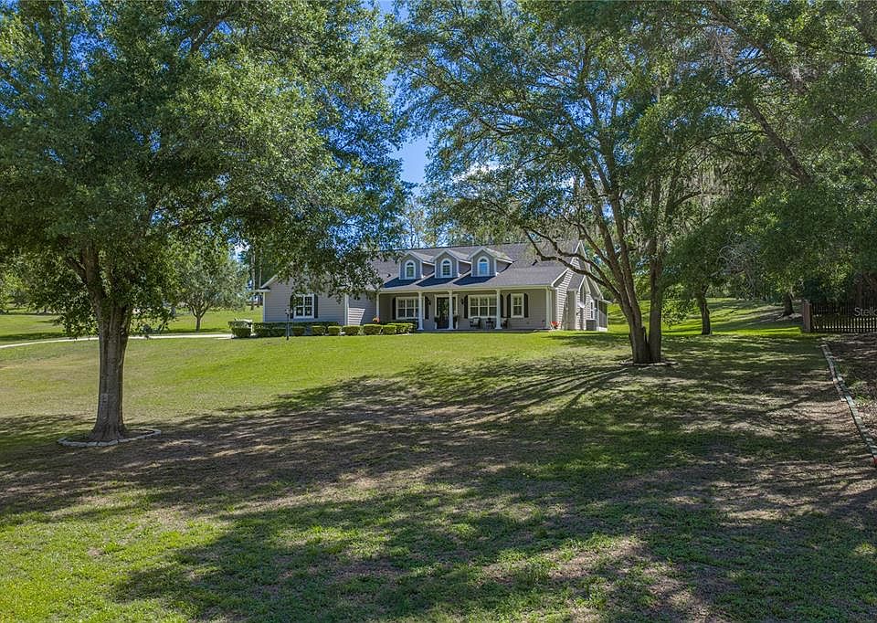 1st image of 810 SAVANNAH OAKS DRIVE