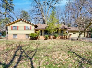 8071 Mentor Ave, Mentor, OH 44060