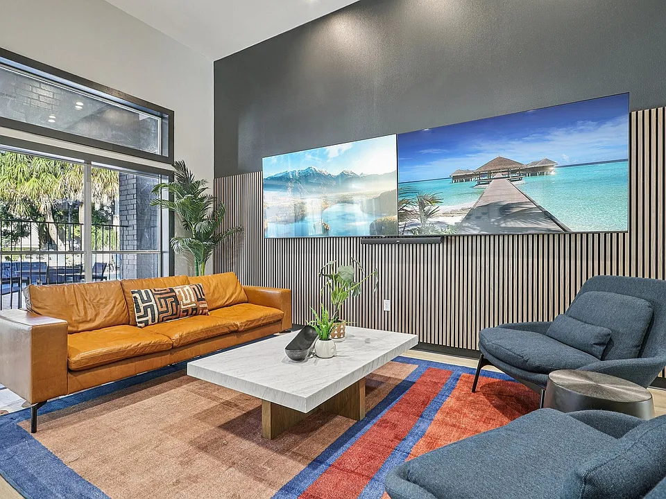 13-web-or-mls-West Ave Clubhouse-1601-913