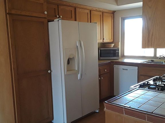 4th image of 9169 Catawba Ave