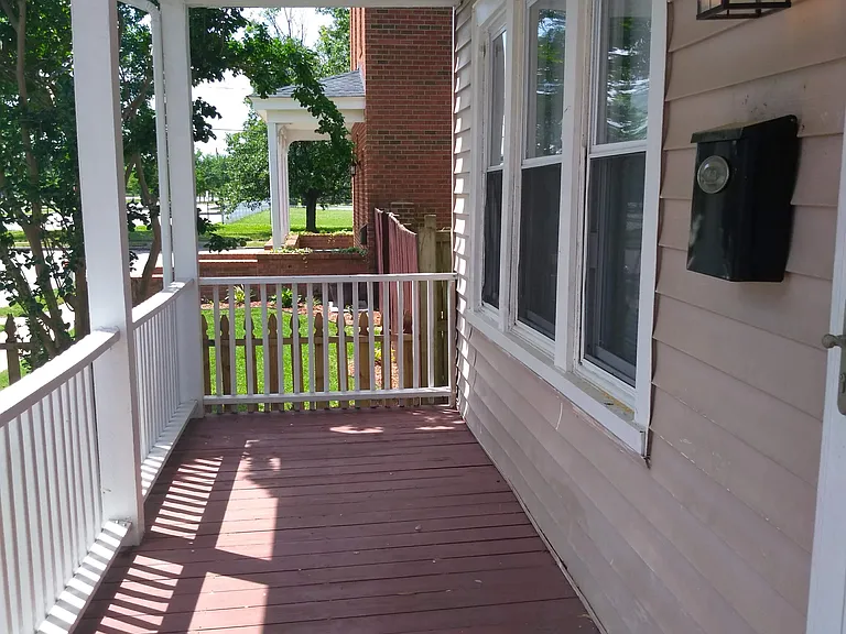 212 Owens St — Photo 15