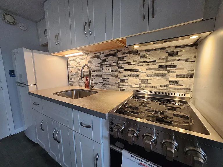 824 Kinau St #809 — Photo 10