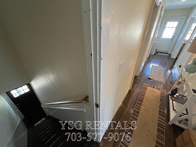235 Everett St #235 — Photo 26