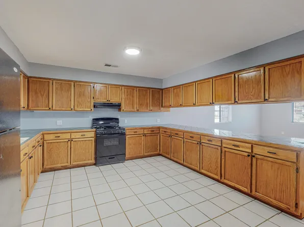 4603 Clay St SE, Albuquerque, NM 87105