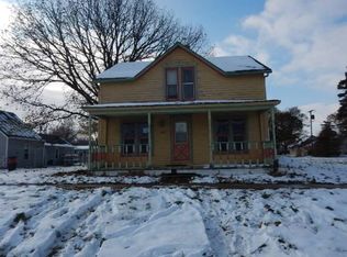 105 N Main St, Stanwood, IA 52337