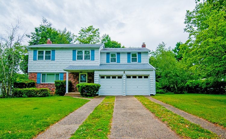 1st image of 6 Garvey Dr