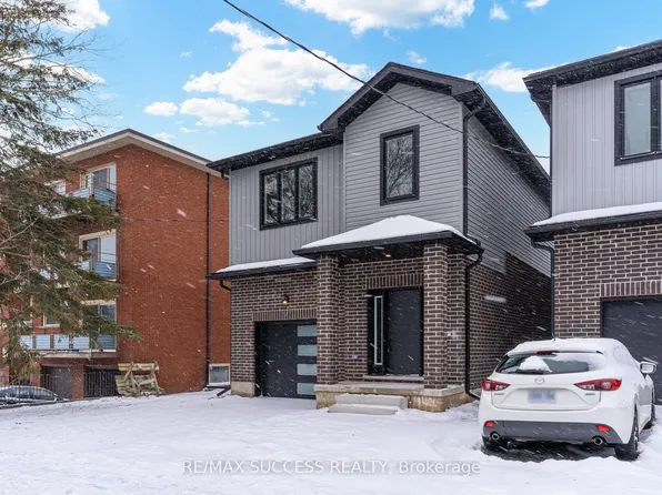 147 Siebert Ave, Kitchener, ON N2C 2A5