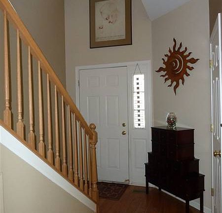 2nd image of 427 N Tower Dr