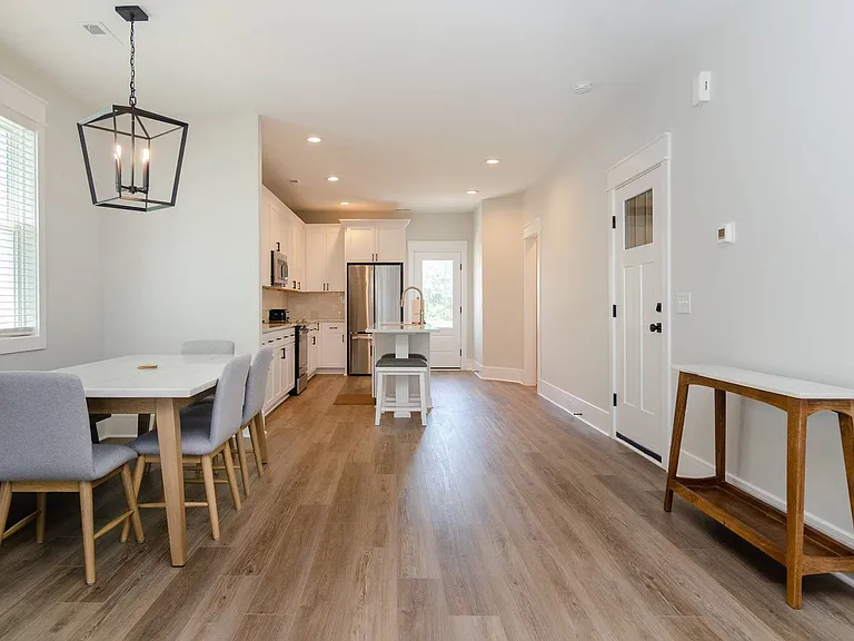 902 2nd St S #2 — Photo 14