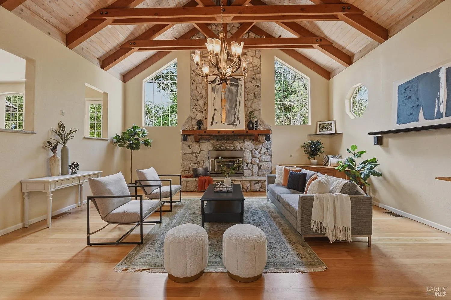 4870 Dry Creek Road - 3bd/2ba, 3,007 sqft - in Napa, CA