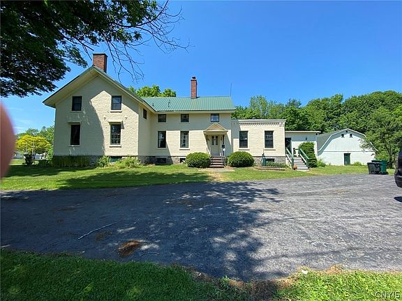 2nd image of 553 W 5th St