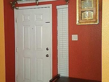 3rd image of 2539 Kent Dr