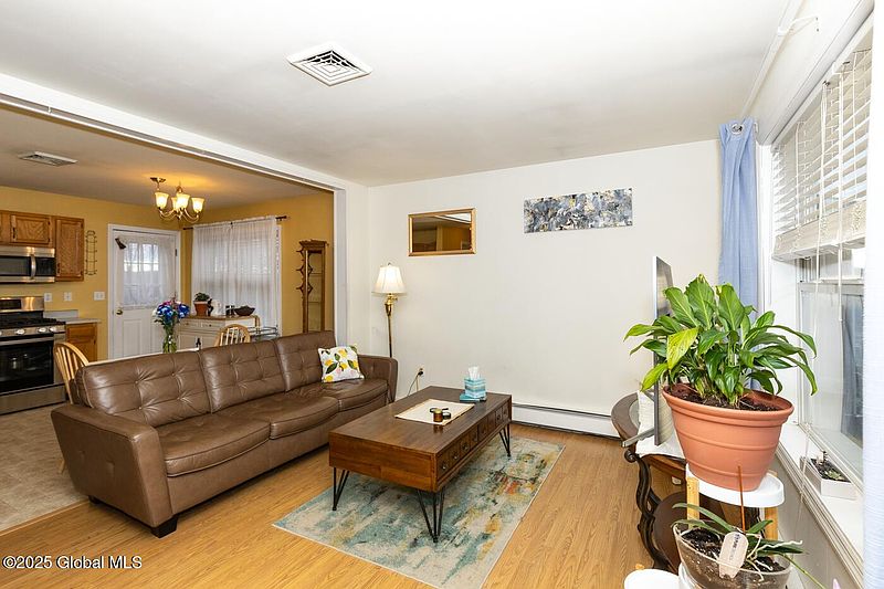 3rd image of 22 Stillwater Avenue