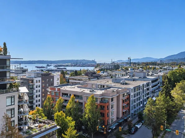 170 W 1st St #1004, North Vancouver, BC V7M 3P2