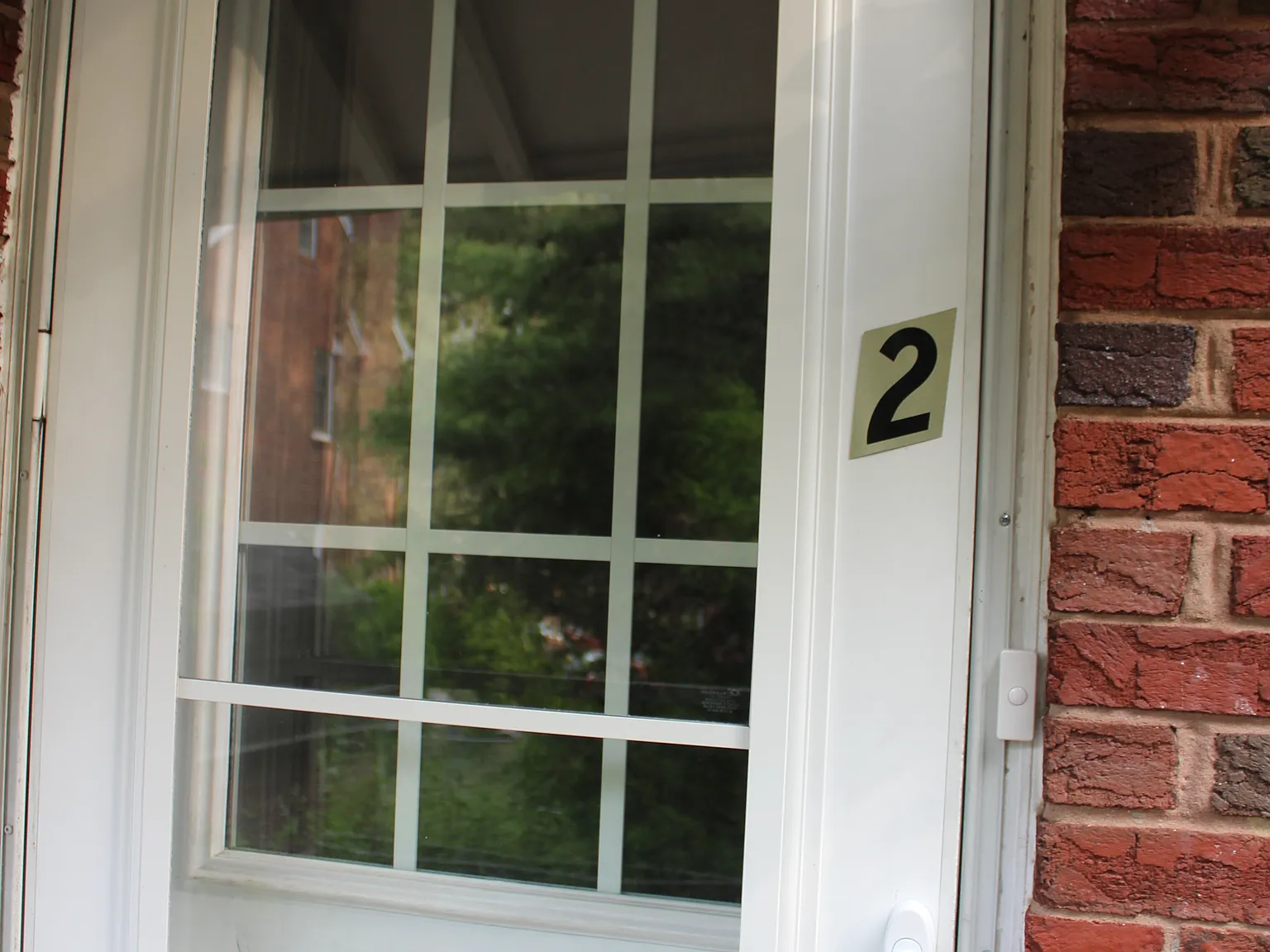 2 bed, 1800 sqft, $1,700 — Photo 3