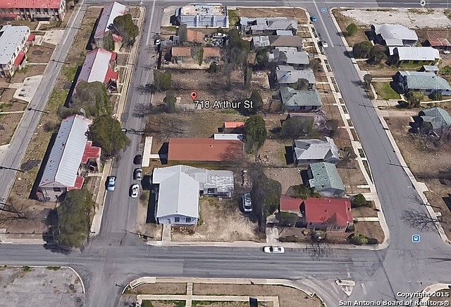 1st image of 718 Arthur St