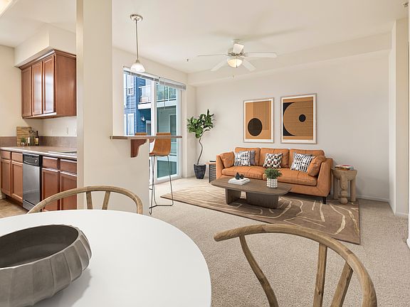 2nd image of 2424 S 41st St #221
