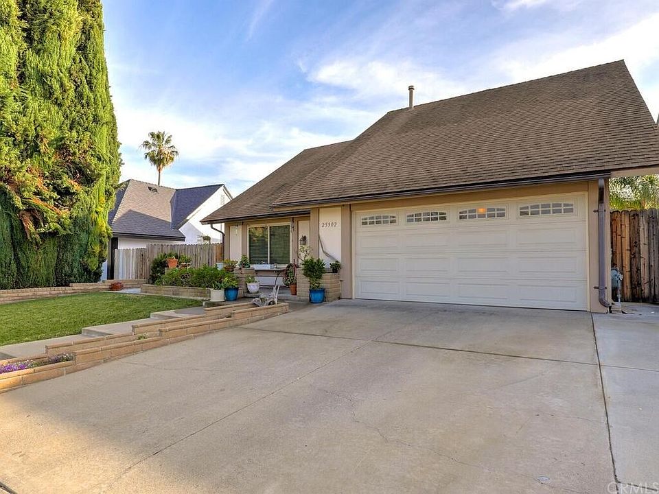 1st image of 25902 Pinewood Ln