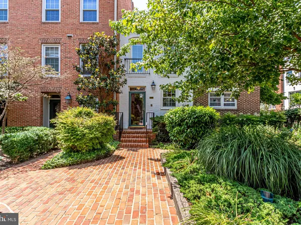 1184 N Pitt St, Alexandria, VA 22314