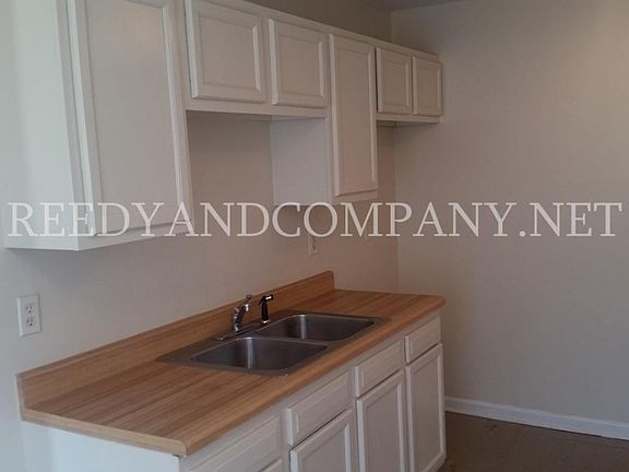 3rd image of 3635 Russelwood Dr