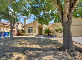 528 Burgundy St, Los Banos, CA 93635