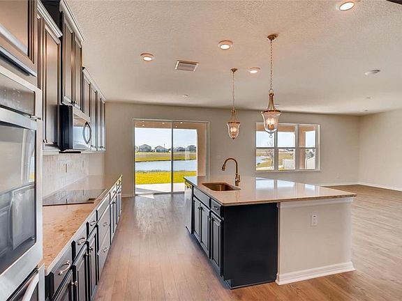 4th image of 11921 Tetrafin Dr