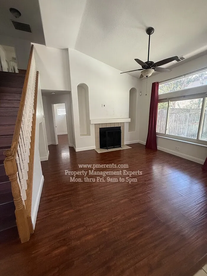 4 bed, 3.0 bath, 1735 sqft, $2,695 — Photo 3