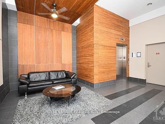 3rd image of 1014 Bank St