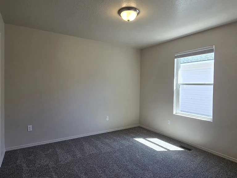454 W Ramsbrook St — Photo 16