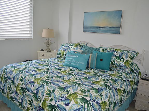 4th image of 2727 N Atlantic Ave #5040