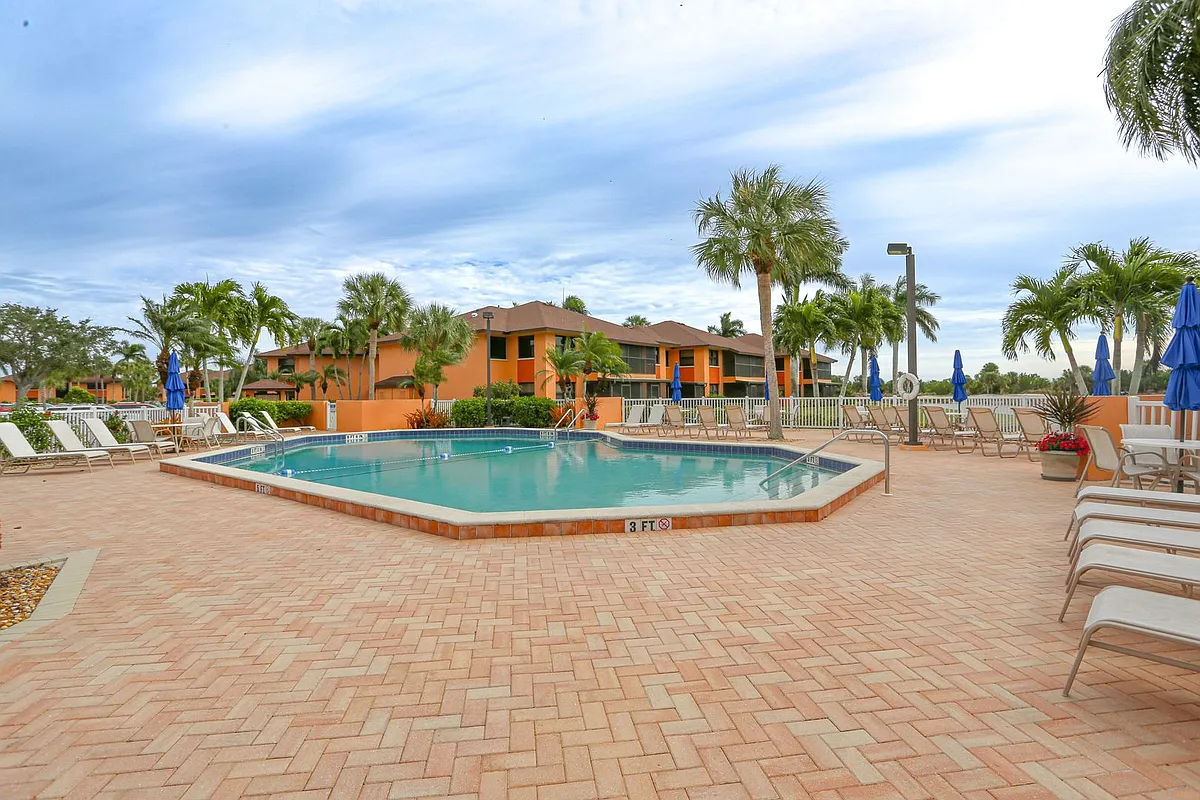 Building Photo - 1522 Mainsail Dr #2