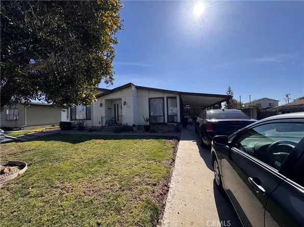 32 Poinsettia Gardens Dr, Ventura, CA 93004