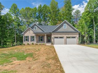 278 Vine Ridge Dr, Winston Salem, NC 27127