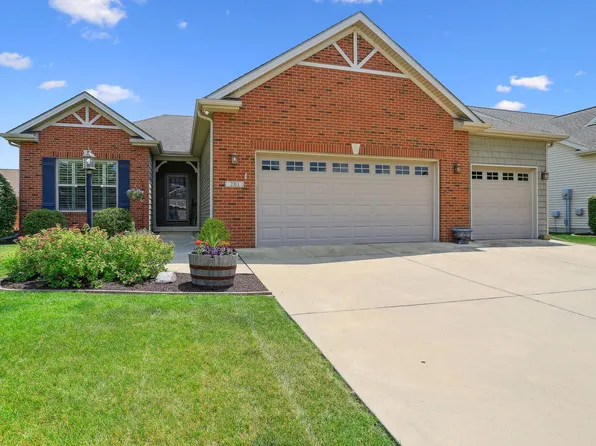 201 Blazing Star, Savoy, IL 61874