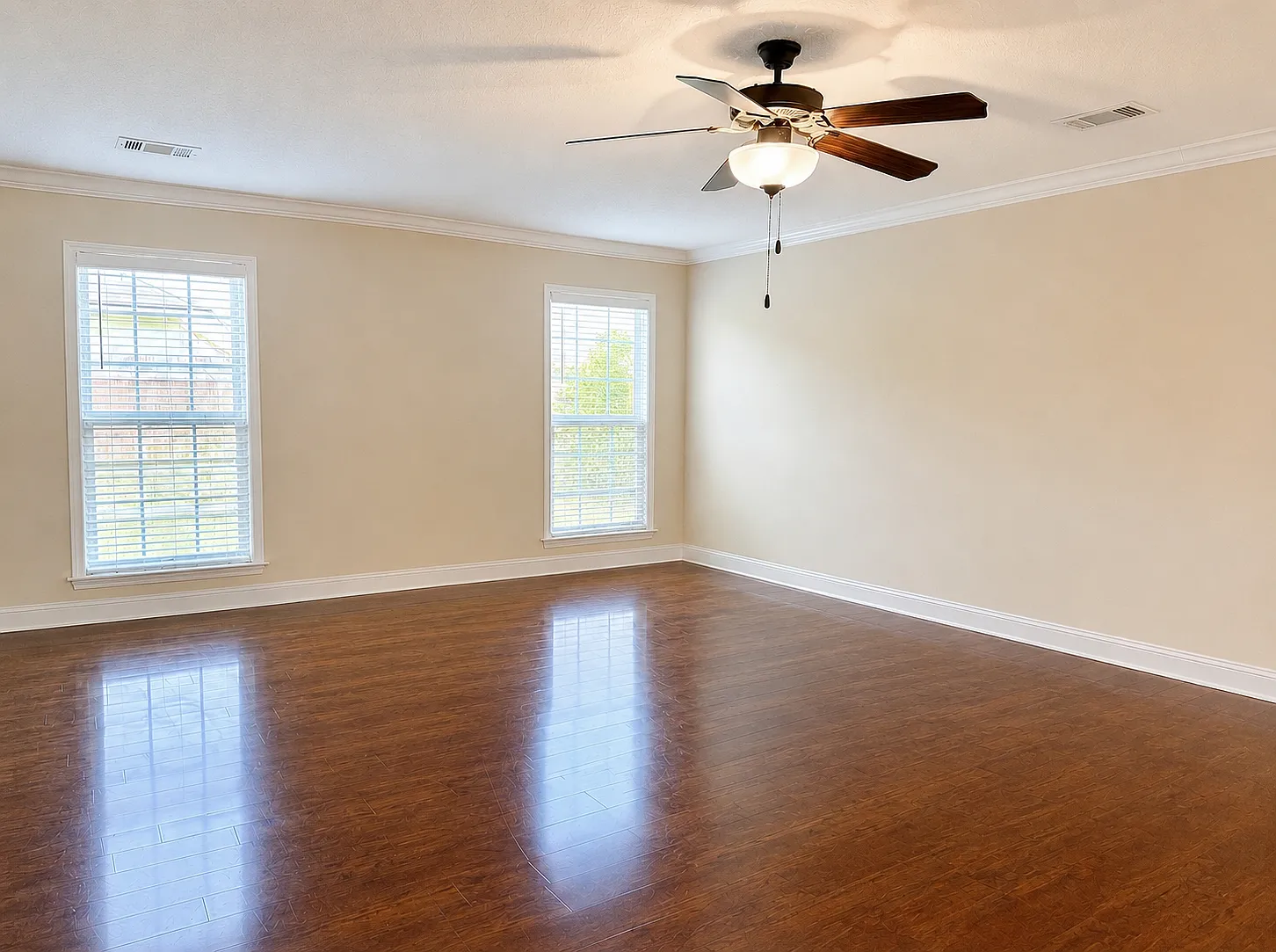 1106 Creekside Circle - 1 — Photo 2