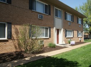 9739 Pauline Pl APT E, Saint Louis, MO 63123