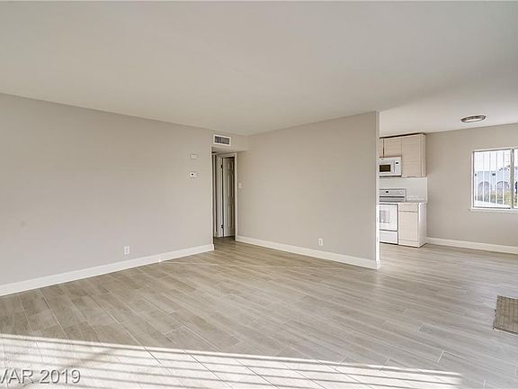 4th image of 6452 Casada Way