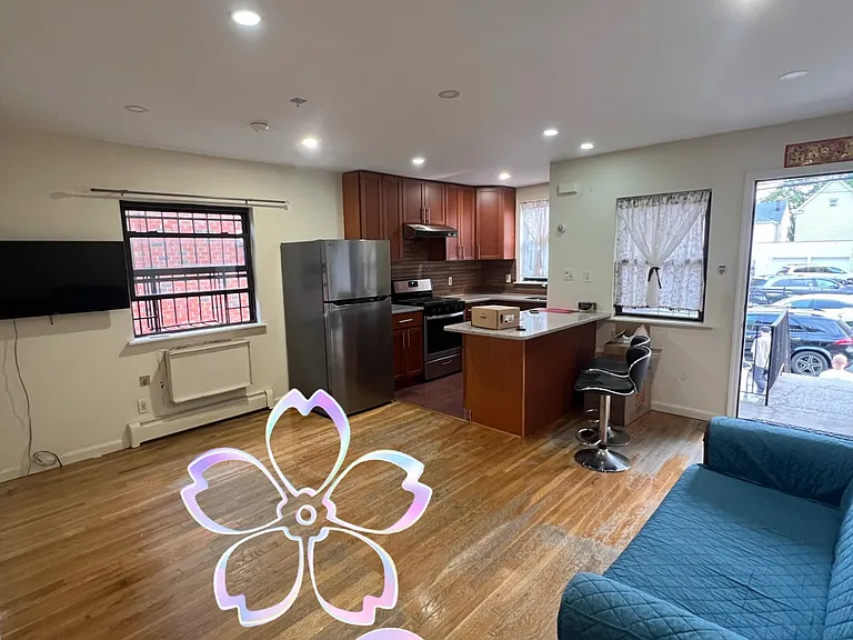 45-27 Smart St #1 — Photo 4
