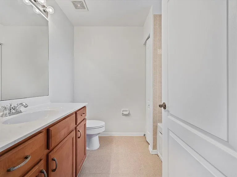 2106 SE Grand Dr — Photo 21