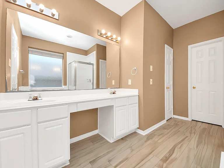 4703 Zachary Ln — Photo 12