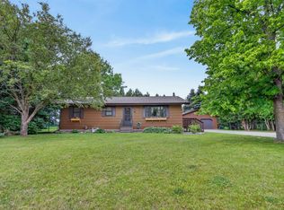 1430 NW 9th St, Grand Rapids, MN 55744