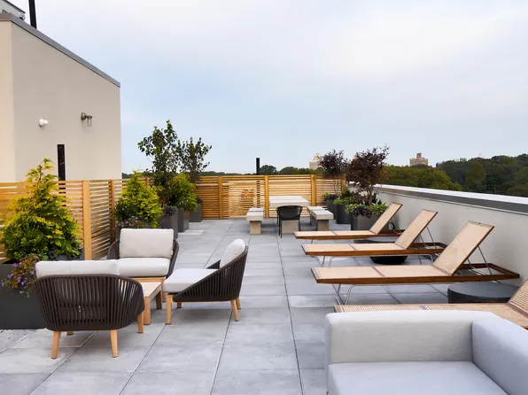 111 Montgomery Street image 7 of 12