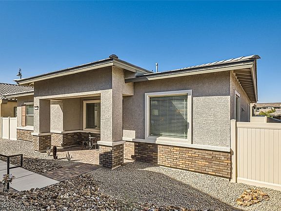 2nd image of 774 Willow Oasis St