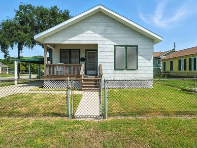 4728 Avenue Q 1/2, Galveston, TX, 77551