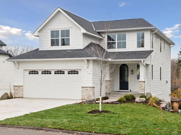 124 Chicago Ave N, Wayzata, MN 55391